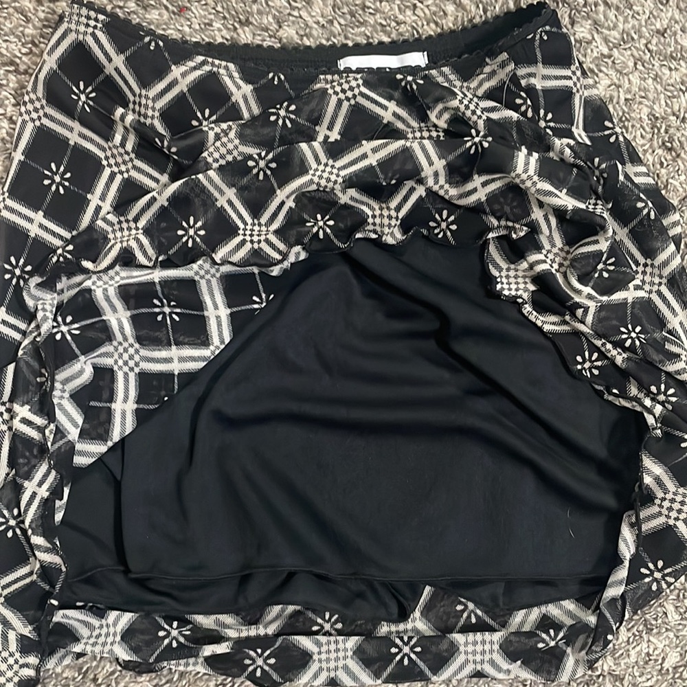 Mini skirt - Picture 2 of 3